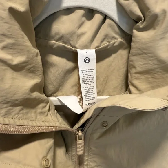 NEW Lululemon Always Effortless Classic-Fit Jacket in Tan - Picture 4 of 4